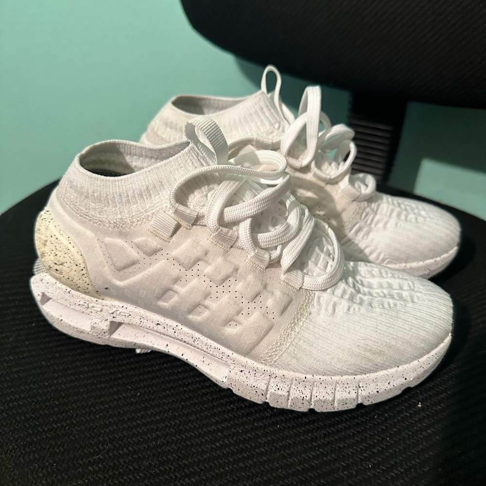 Women’s Hovr Phantom